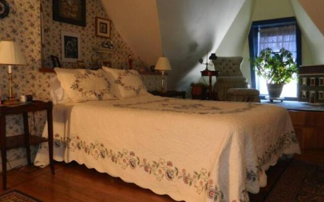 Village Victorian Bed and Breakfast