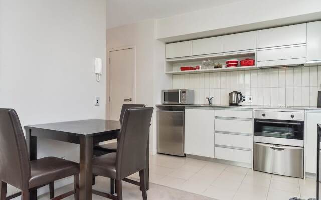 QV One Bedroom Apt Viaduct Harbour - 250