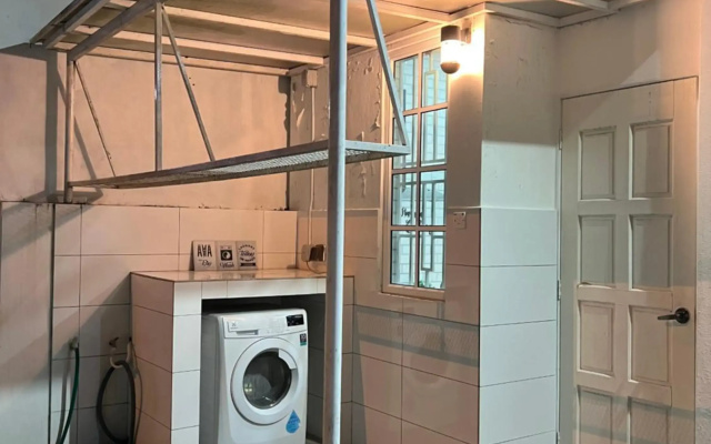4 bedrooms (private bathroom) Perdana Hill Villa