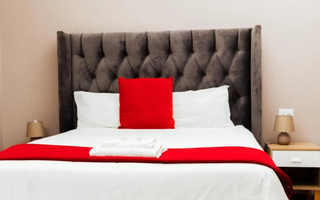 Ngwenya City Hotel