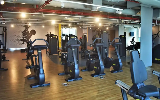 Downtown Views 1 BR Apartment high floor