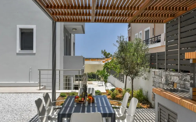 Leon Luxury Home in Rethymno