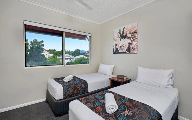 North Cove Waterfront Suites – Guest Rooms – Cairns