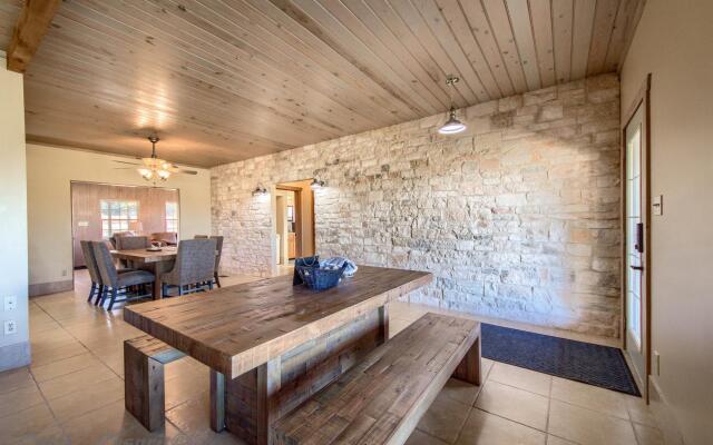 Pecan Farm Haus in Fredericksburg