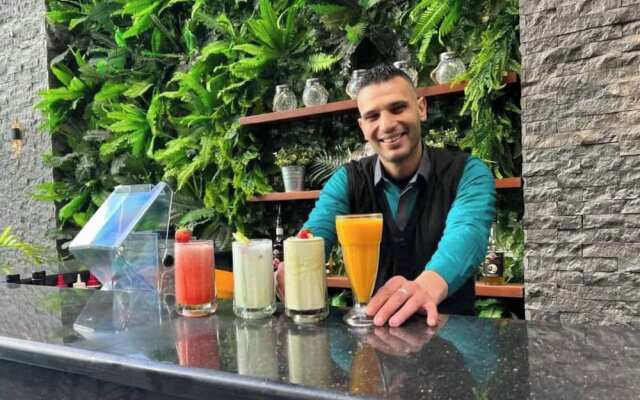 Bed/breakfast The 95m Penthouse Boutiqu spa Resort