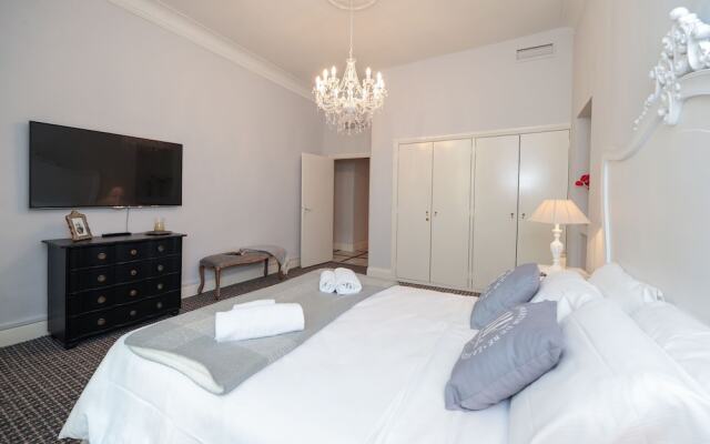 Silver Suite - Five Stars Holidays