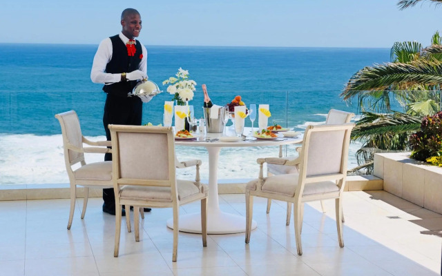 The Clarendon - Bantry Bay