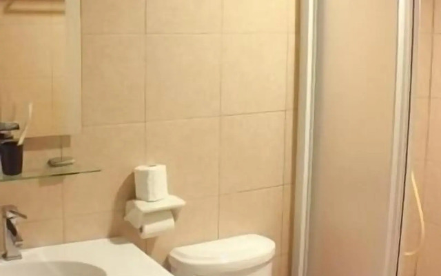 Longmen Inn Bed and Breakfast