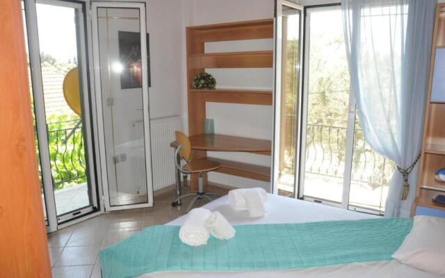 Verani Residence **New Listing Discount 20%** Balcony*Parking*