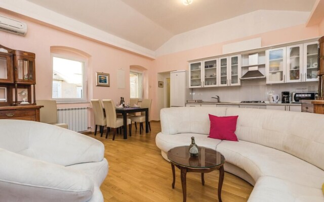 Amazing Home in Opatija with Hot Tub, WiFi & 3 Bedrooms