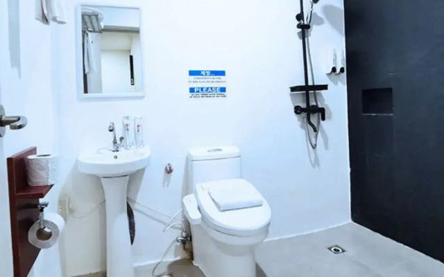 Bluewing Hotel Angeles powered by Cocotel