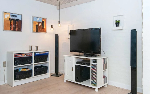 6 Person Holiday Home in Grenaa