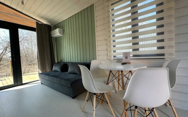 Река и Песок