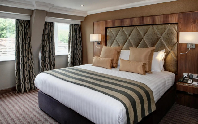 Donnington Manor Hotel