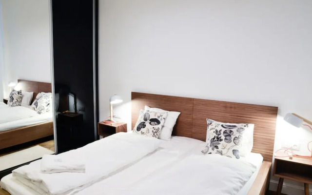 Luxury Apartment by Hi5 - FehÃ©rhajÃ³ Suite