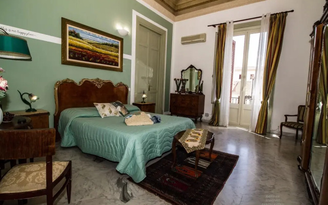 Cavour il Conte Camillo Bed&Breakfast