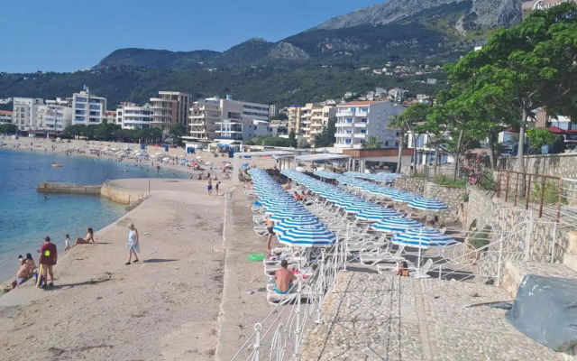 Sea House Apartments