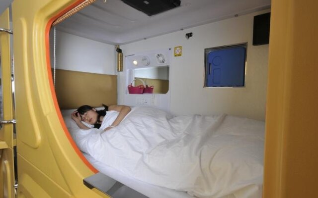 Xian Capsule Hotel