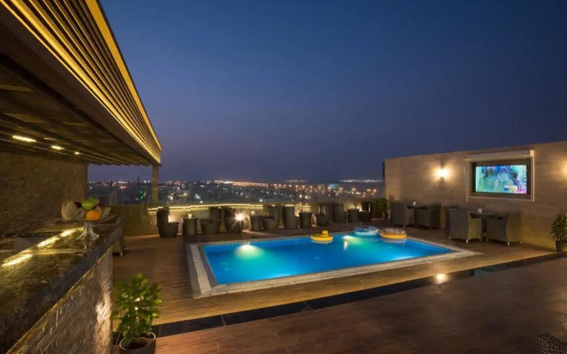 Naviti Warwick Dammam