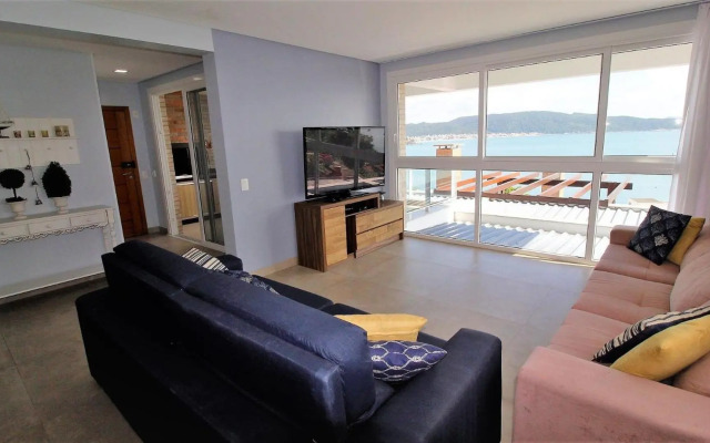 1080 - Apartamento com vista para o mar em Bombinhas