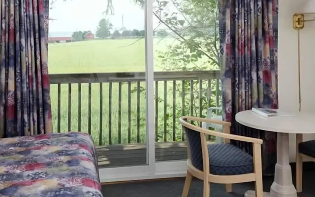 Stratford Suburban Motel