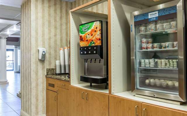 Comfort Suites Palm Desert I-10