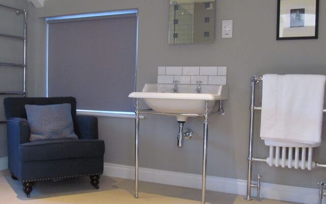 The Three Horseshoes Warham