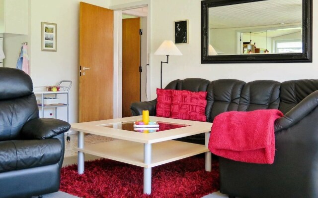 Fabulous Holiday Home in Struer near Sea