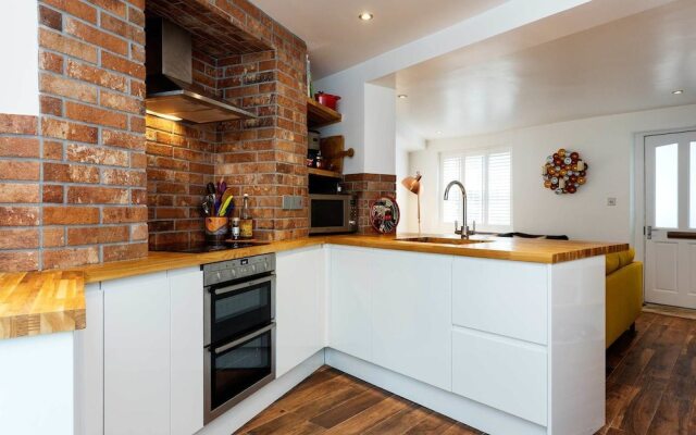 Essex Road Flat