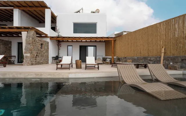 MvibesMykonos homes and studios