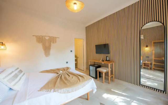Vodina Lounge Suites