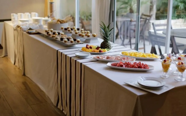 Gran Hotel Flores