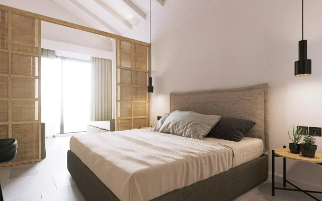 Aqua Bay Suites