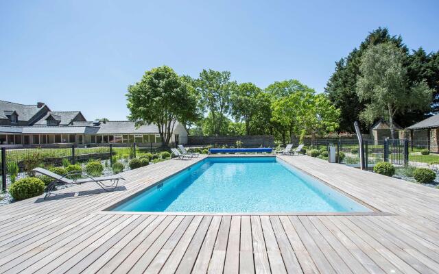 Hôtel de L'Abbaye Le Tronchet - Handwritten Collection