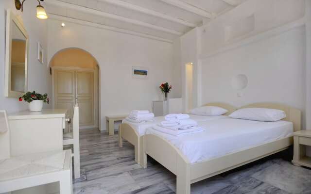 Carlo Bungalows