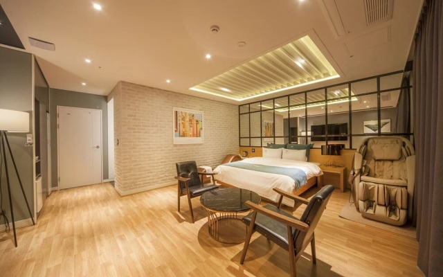 Naju Western Hotel