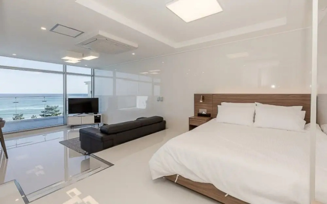 Beach Pension Yangyang