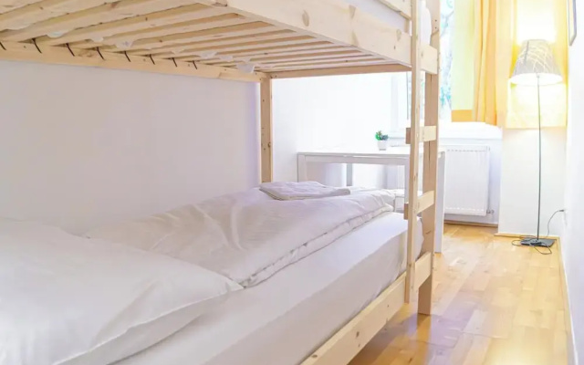 3BR Belvedere Bookable for Long Stays