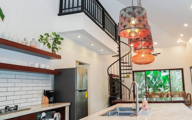 Modern Tropical 2BR Villa & Pool Retreat in Amadeo