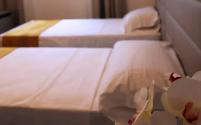 Blu Hotel 4 4 S.R.L.