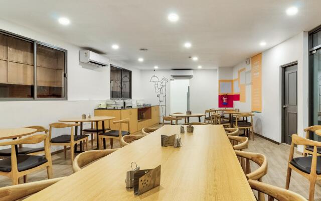 Hotel Akash Ganga