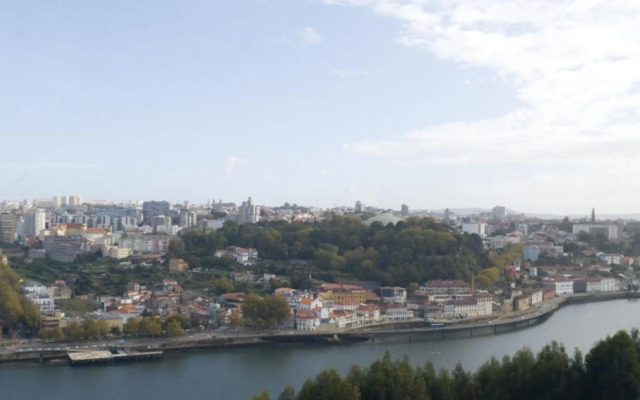 VIVER D'AMOR Oporto Douro River Flat