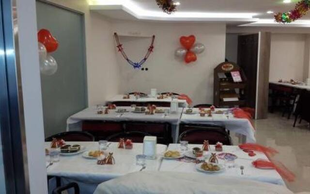 Ayatekla Otel