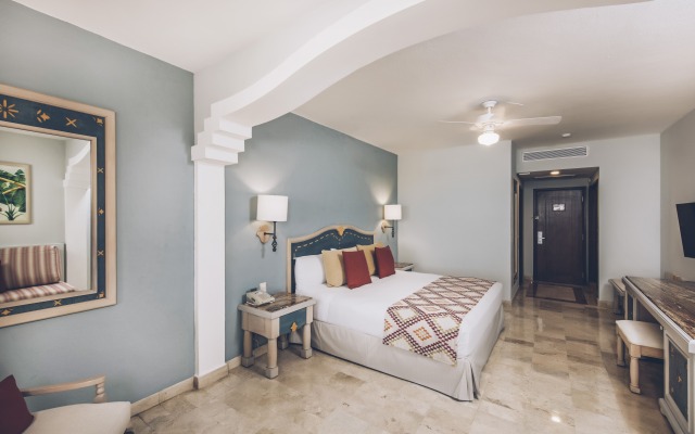 Iberostar Waves Paraíso del Mar - All Inclusive