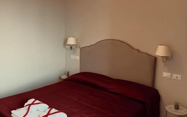 La Boutique by Rjgal