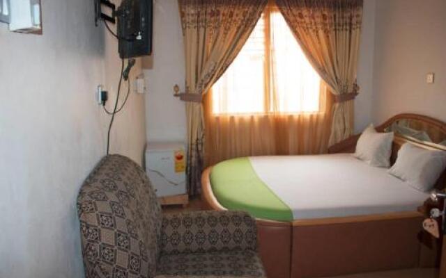 Elizz Guest House