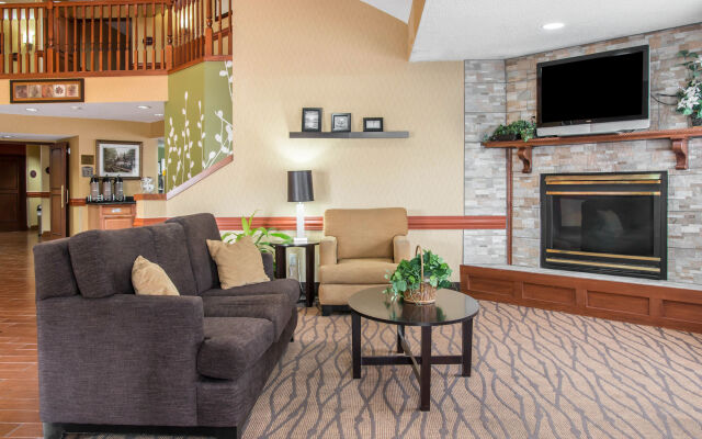Sleep Inn & Suites - Airport