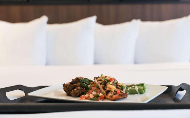 Radisson Plaza Hotel & Suites Kalamazoo