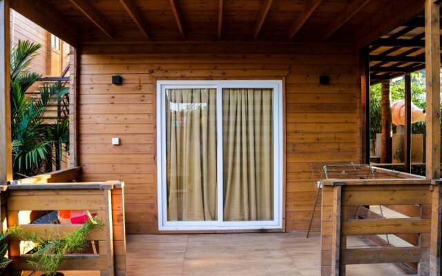 18 Degrees Beach Resort