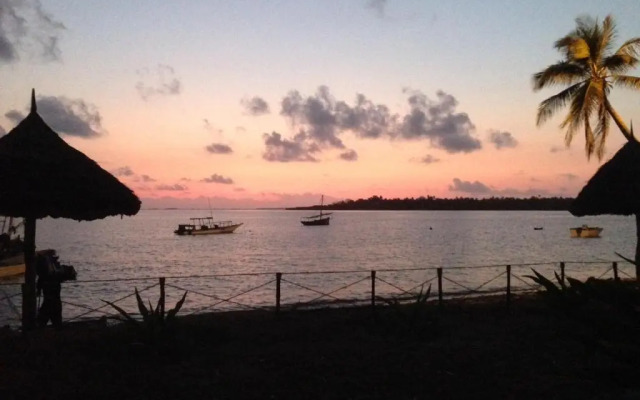Big Blu Mafia Island Diving Resort